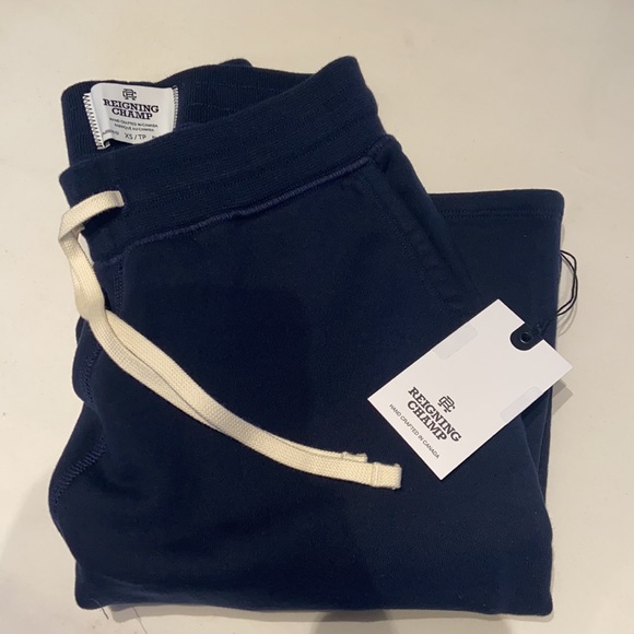 REIGNING CHAMP Terry Sweatshort - Picture 3 of 3